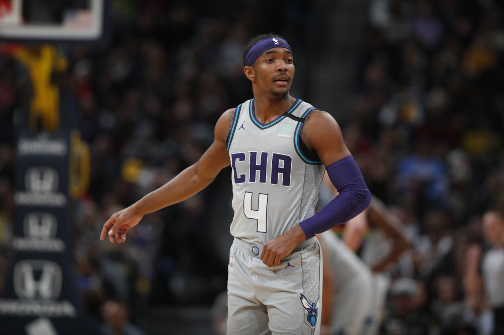 黄蜂官方格拉汉姆因伤退赛本场不会回归