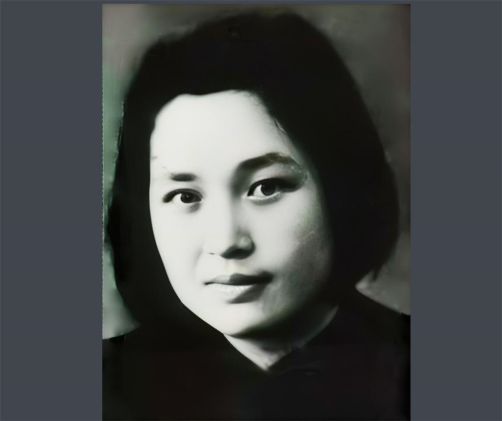 陈琏潜伏在国民党父亲身边暴露身份后父亲陈布雷绝望自杀