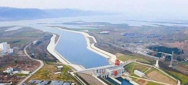 中国又火了 4万亿打造 第二长河 外媒 中国果然不容小觑 腾讯新闻