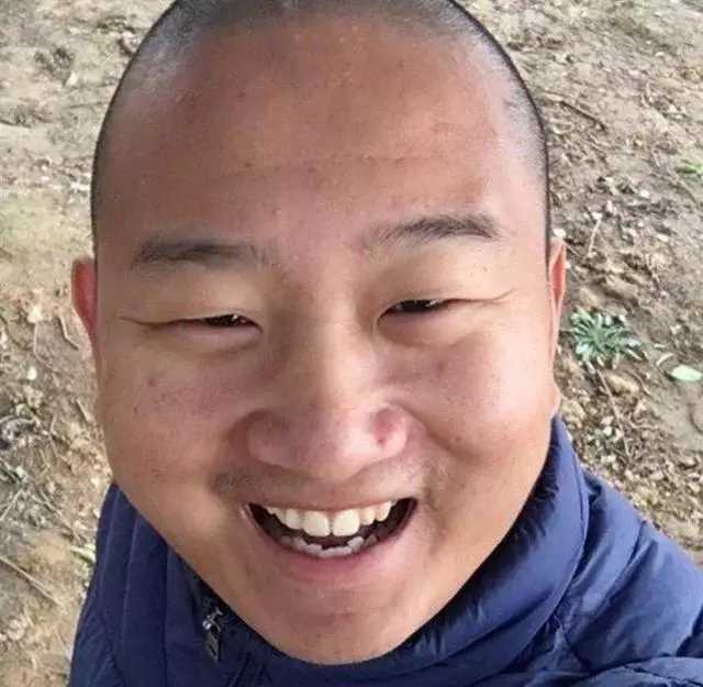 一首歌35万必须住五星级酒店网红小阿giao商演条件