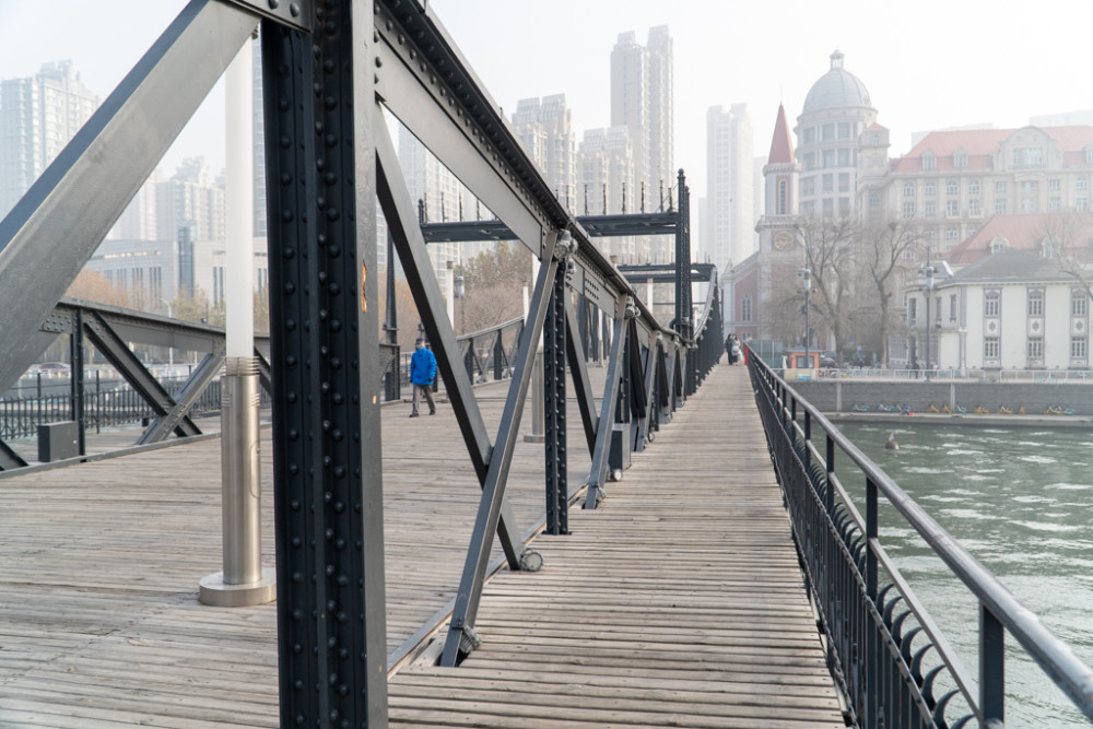 看天津的历史一定不能少了海河海河上的桥每一座都有一段故事