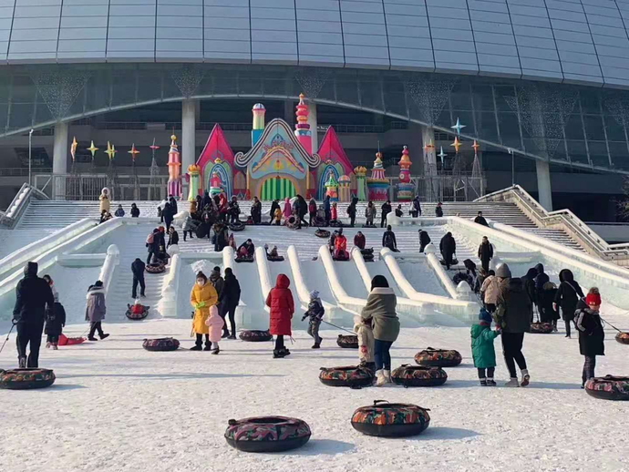 沈阳赛特奥莱冰雪节图片