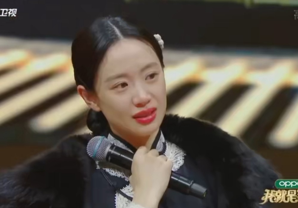 李梦老腔片场失控视频曝光白鹿原被删被换一个苹果折射缘由