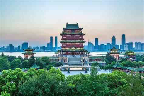 2020百强gdp城市排名_2020年中国城市GDP50强预测:青岛排名全国第