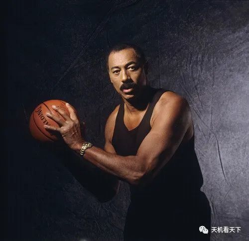 张伯伦的史诗之夜_腾讯新闻