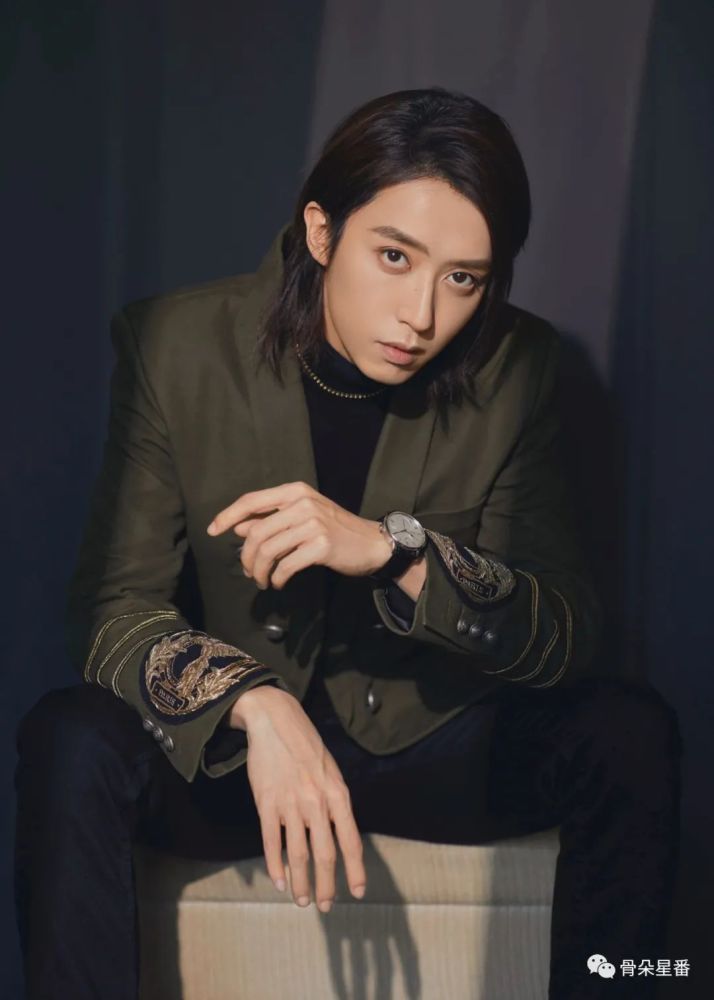 这位新人正在困惑,怎么样在演员的道路上更进一步|专访刘畅_腾讯新闻