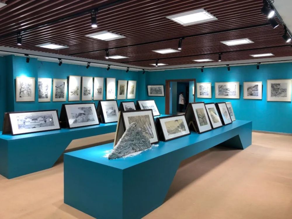 展讯丨庆祝龙泉撤县设市三十周年余乐乐钢笔画展乡情