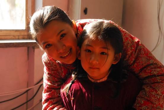 扮演歌女燕子,《卡拉是条狗》,《血色浪漫》中杀手宁伟的女朋友珊珊等