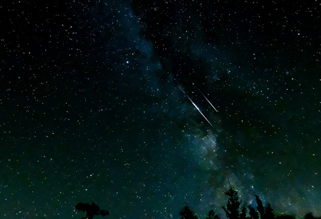 21首场流星雨 象限仪流星雨来啦 象限仪流星雨 英仙座流星雨 流星雨