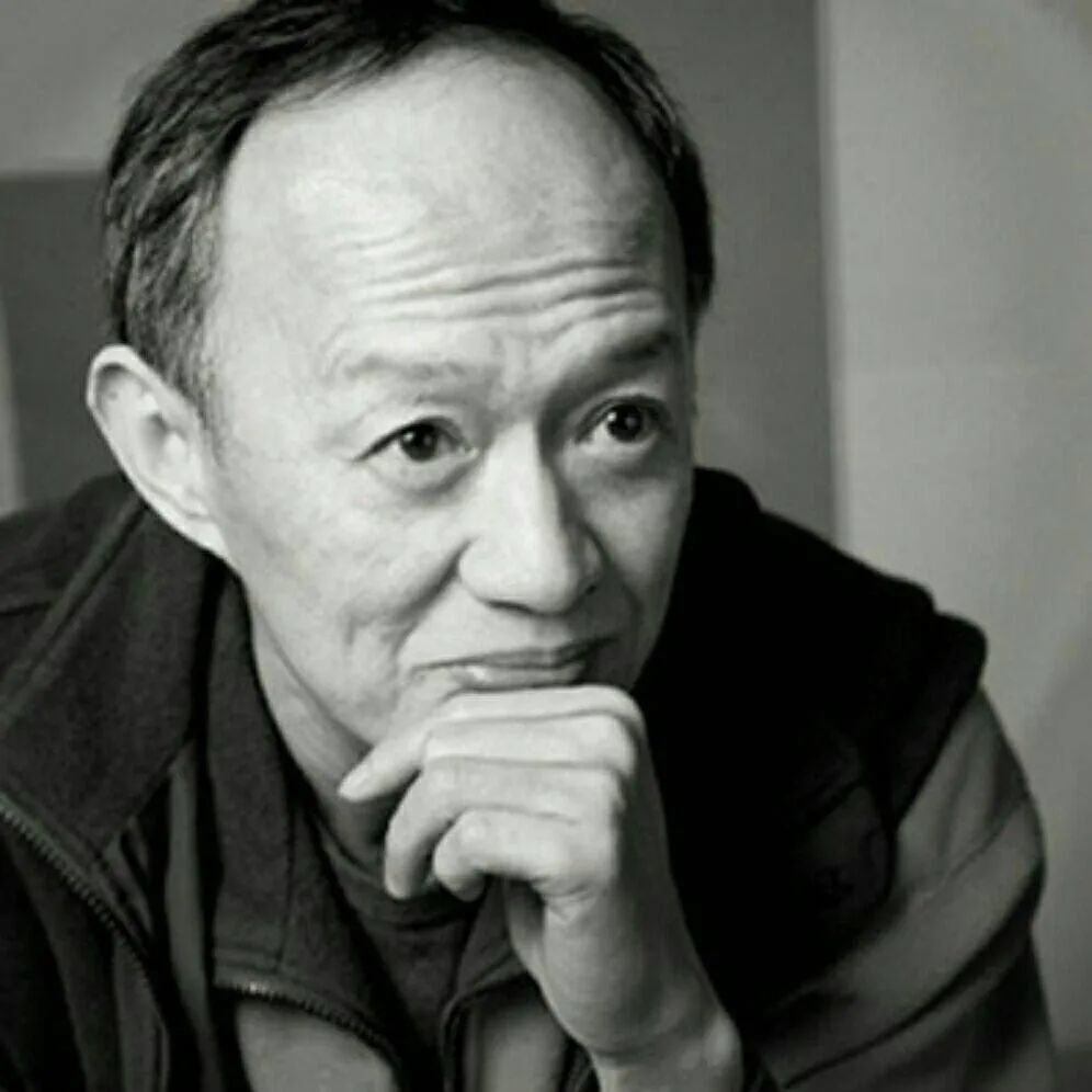 为爱嫁大25岁金士杰她管老公叫爸爸与他儿女双全很幸福