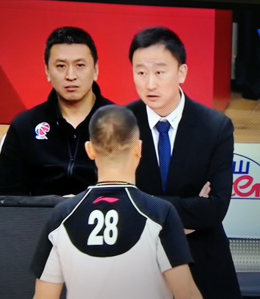 本赛季,蒋兴权回归辽宁,辅佐昔日弟子杨鸣,辽宁队发挥出色,几名年轻