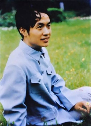 1993年一诗人拿斧头砍妻后自尽生前写的诗被年轻人当作个性签名