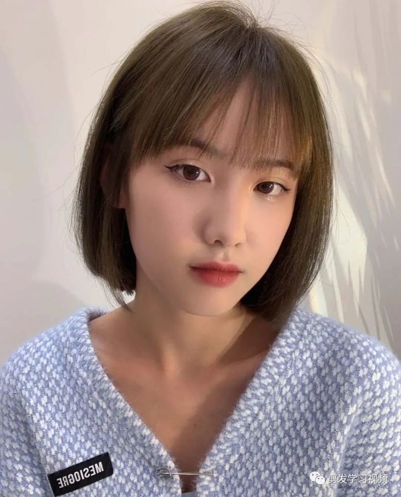 2021年流行免打理减龄短发