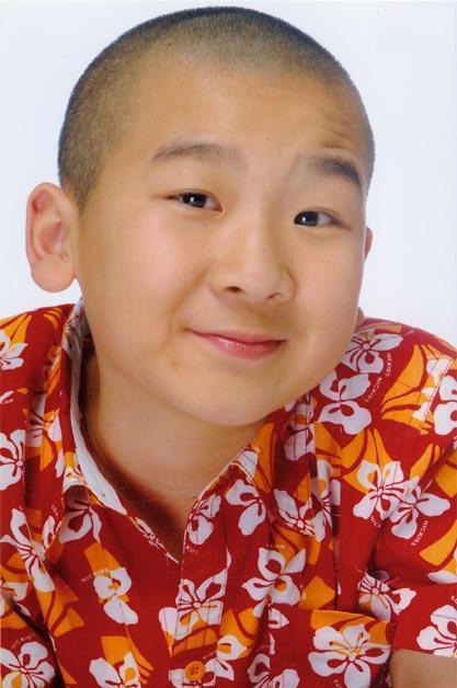 鬼马童星"小叮当",登春晚次数最多的童星,30岁相亲屡次被拒_腾讯新闻