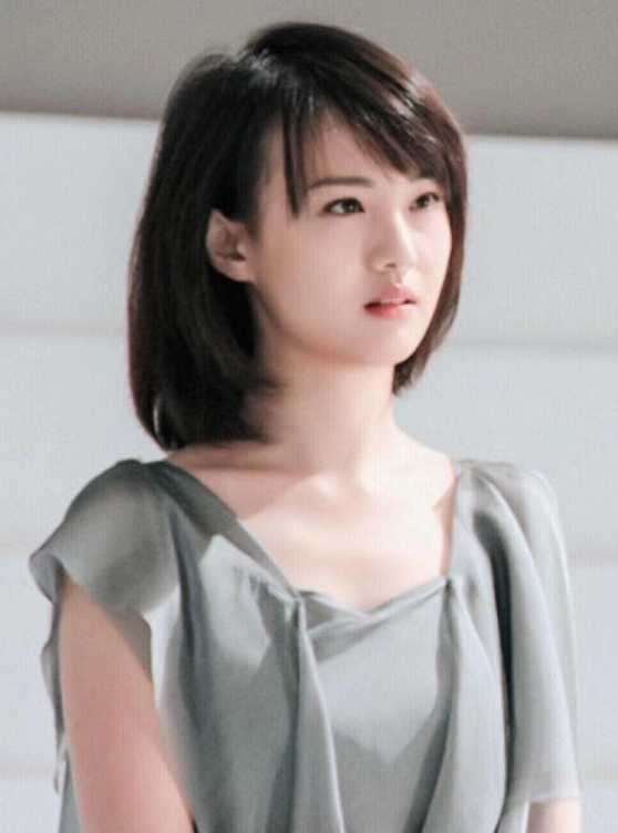 什么是"内娱第一小白花"?看郑爽18岁旧照后,立马秒懂了