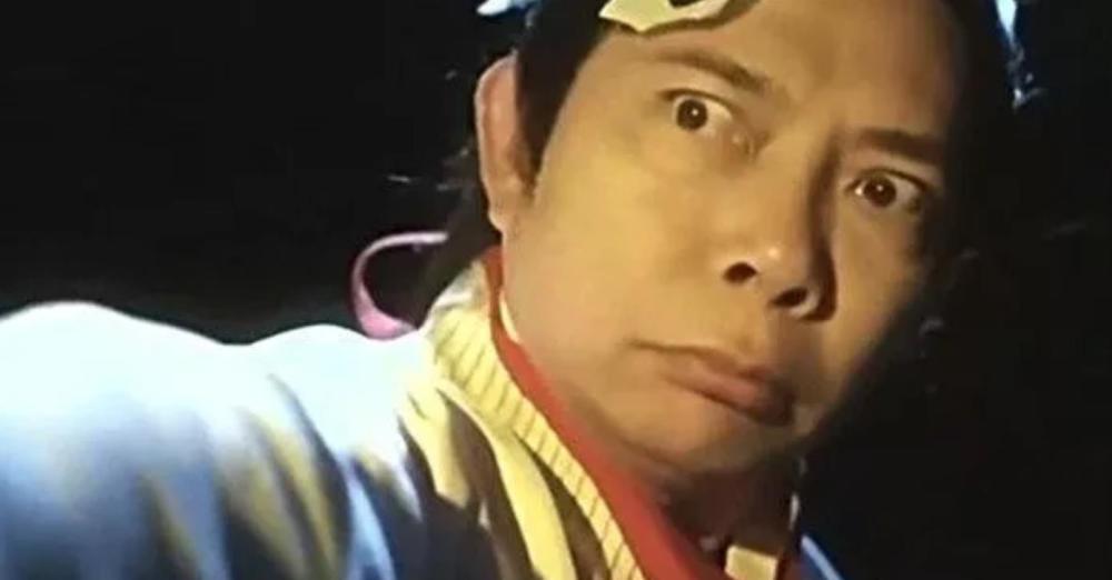 "铁头功"黄一飞拍完砸酒瓶这场戏,公开宣布跟星爷绝交_腾讯新闻