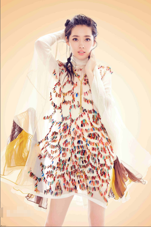 她是中国好声音冠军中最火的一位现已成娱乐圈最抢手的女人