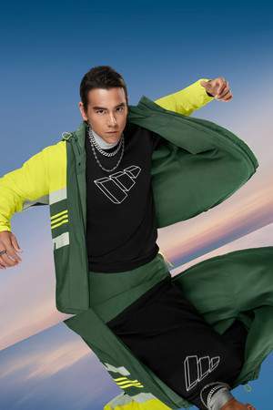 彭于晏,张钧甯都会时尚 adidas带来全新运动系列服饰_腾讯新闻