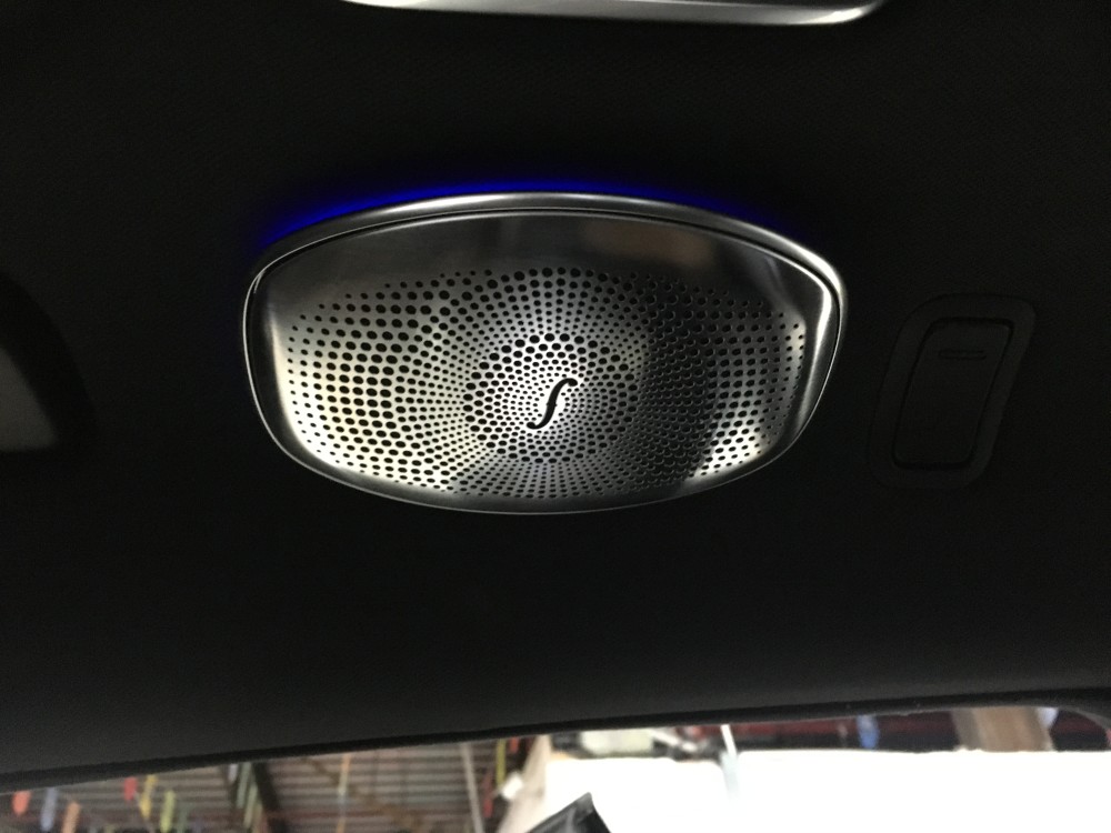 奔驰s450四驱改大柏林音响,是一种什么体验?