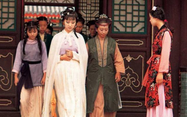 红楼梦林如海病重黛玉回扬州贾母为何一定要贾琏护送