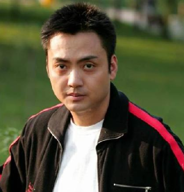 23岁爆红，25岁车祸离世，“香妃”刘丹：短暂一生只留下了美_腾讯新闻