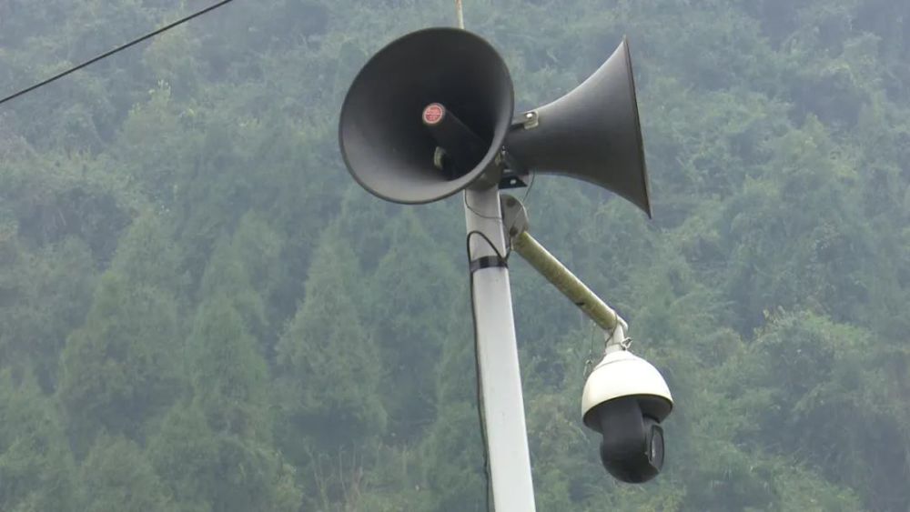 为去年疫情防控,抢险救灾起到了很大的作用播放应急,疫情,天气信息等