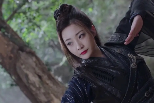 有翡:这乱世之中,她才是活得最通透的那个人