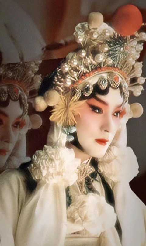 人间绝色张国荣白蛇扮相风华绝代网友惊艳了一个时代