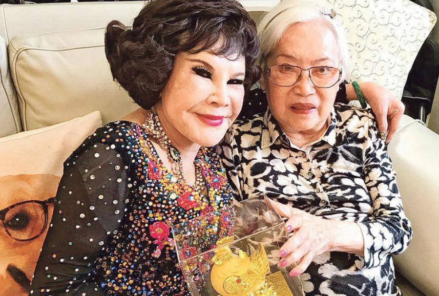 88岁老戏骨李香琴病逝女儿曝其临终前仍爱漂亮会涂指甲和化妆