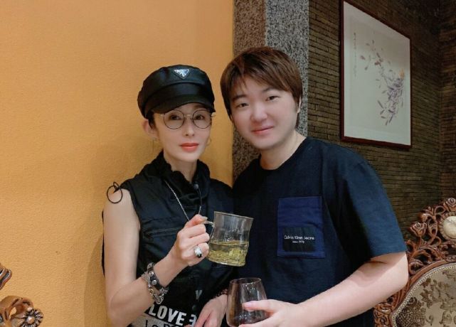 吴彤作为导演,却比很多艺人都要红,至于原因?