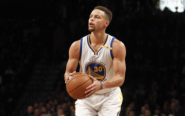 库里62分创生涯新高一剑封喉送走开拓者