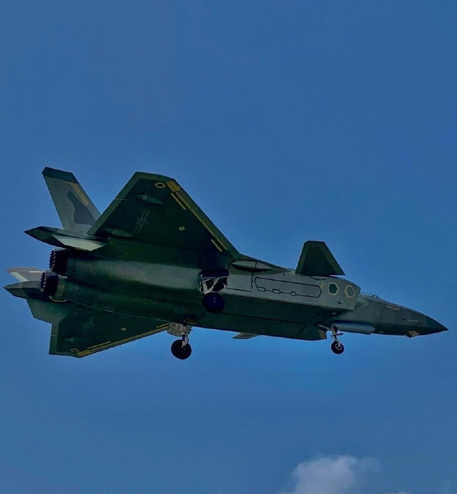 歼20最新改进型曝大惊喜国产航发焕发光芒未来还有更大改进