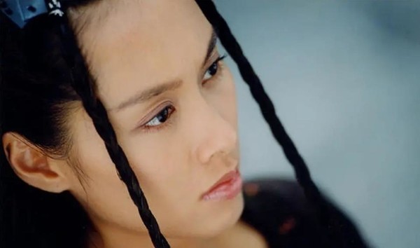 "紫霞仙子"的时代已经过去了?茵为家庭退圈,归来时光鲜已不在