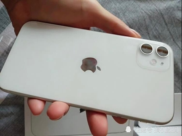 最高端手机排行_高端手机份额排名出炉:苹果第一、华为第二、最强王者诞生!