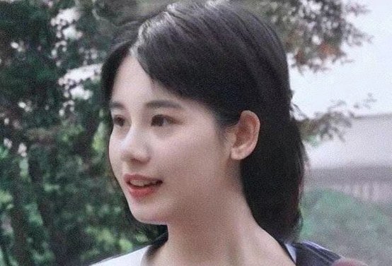 性转后的胡先煦有多美元气满满娇俏可爱介绍一下老杨家我2妹