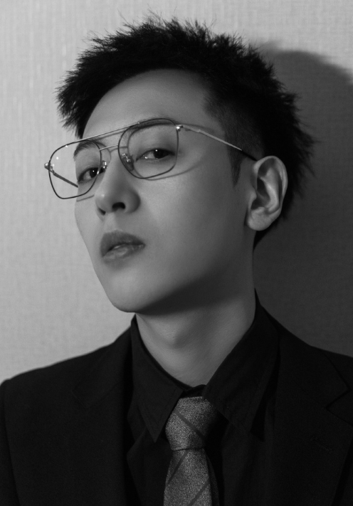 白浩从yy跳槽违约将收尾,来虎牙花掉800万,沈曼直言一点不后悔