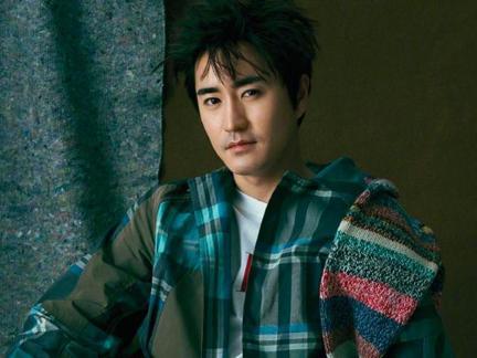 但是他却能够演出男生的无奈,以至于有很多人看完了《匆匆那年》,《三