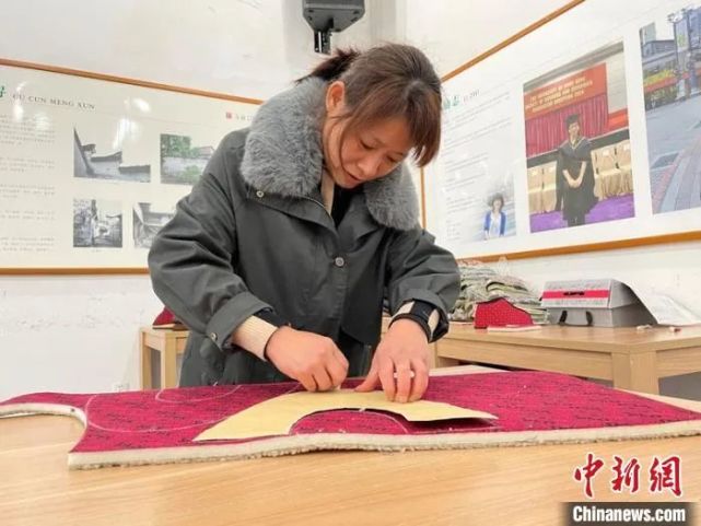 宁波21岁女孩王淑遭遇意外后脑死亡,她的父母主动捐献女儿的器官,为5