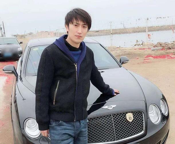 只不过吴云飞在视频的最后也是称,赔偿是没问题,就当花钱买个教训了.