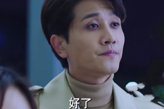 阳光之下杨雨泽出国柯滢满眼爱意送别封潇声急着宣誓主权