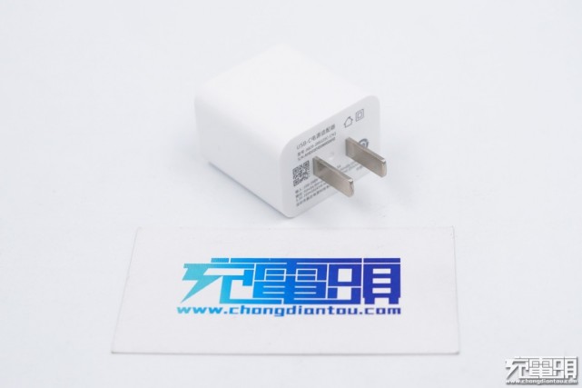 极致小巧与强大性能的相遇奥海科技45wpd充电器全面评测