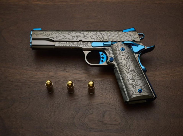 美国公司推出定制手枪,一番改造成全球唯一型号|蓝蝎|m1911手枪|美国