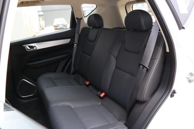 吉利汽车发力了大家觉得远景x6如何月薪5千超值之选值得推荐