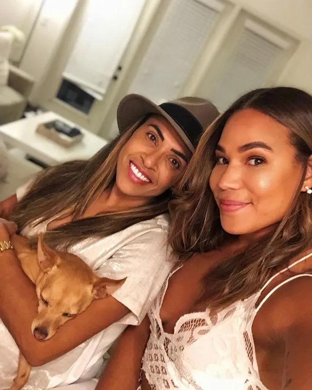 据悉,玛塔与女友托尼-普雷斯利是美职联女足球队奥兰多荣耀的队友