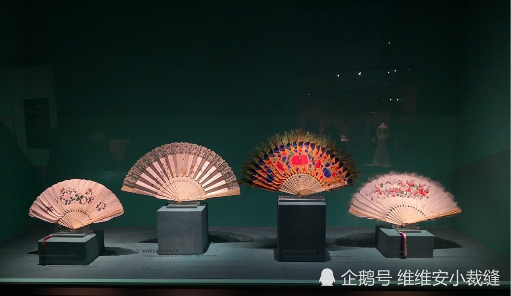 百年折扇引领时髦 以精湛技艺风靡欧洲 18 19世纪惊艳了整个皇宫 腾讯新闻