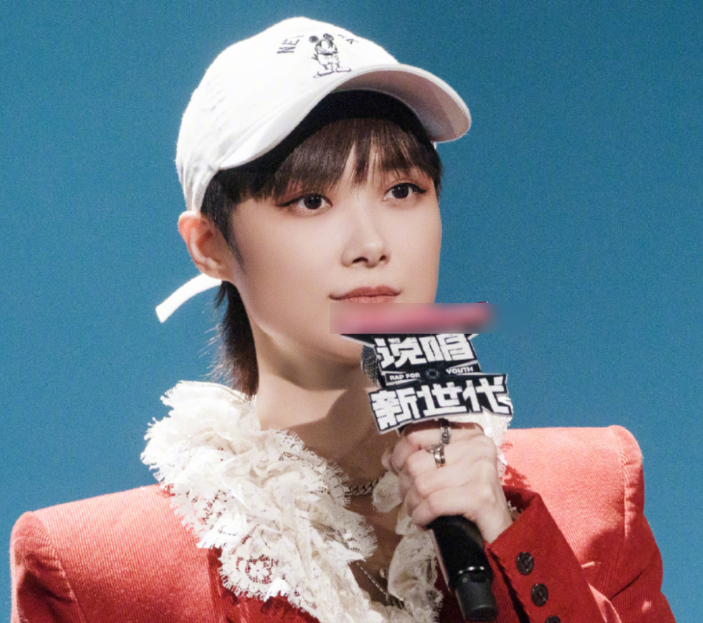 华语最受欢迎女歌手小巨肺邓紫棋夺冠张韶涵输给李宇春