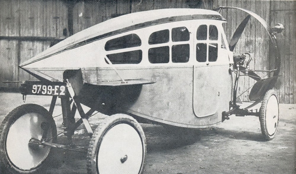 一百年前的法国利亚特螺旋桨汽车原来长这样!现在售价2千万