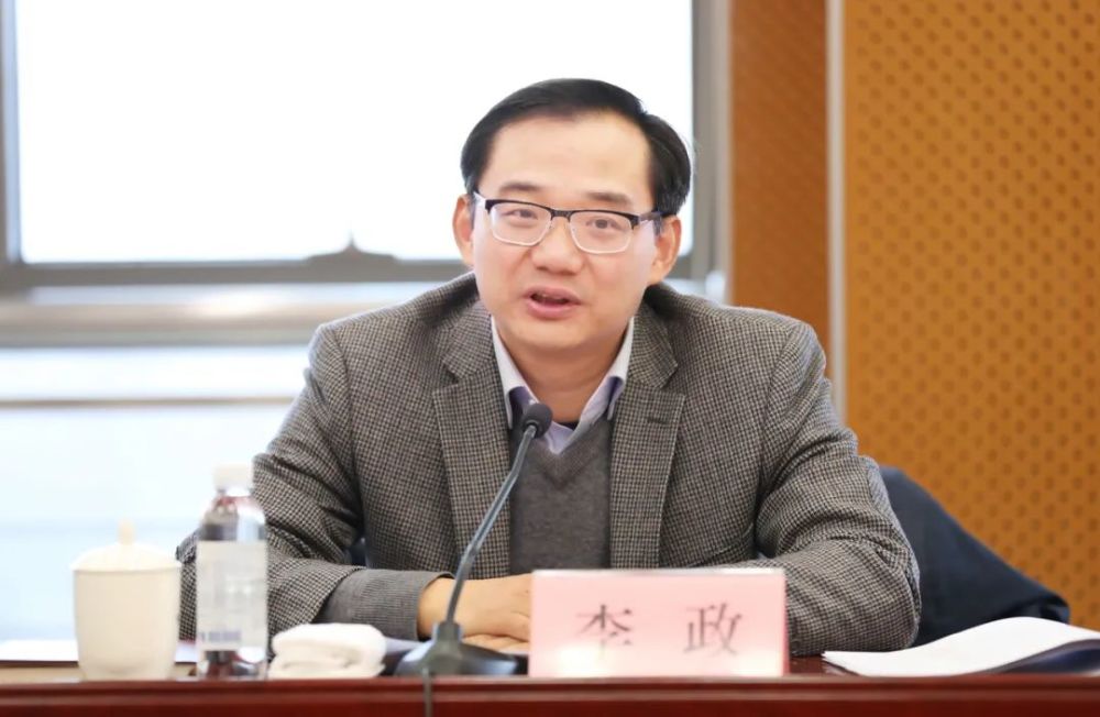 今天崇明这个座谈会对各乡镇提出十四五开局新要求