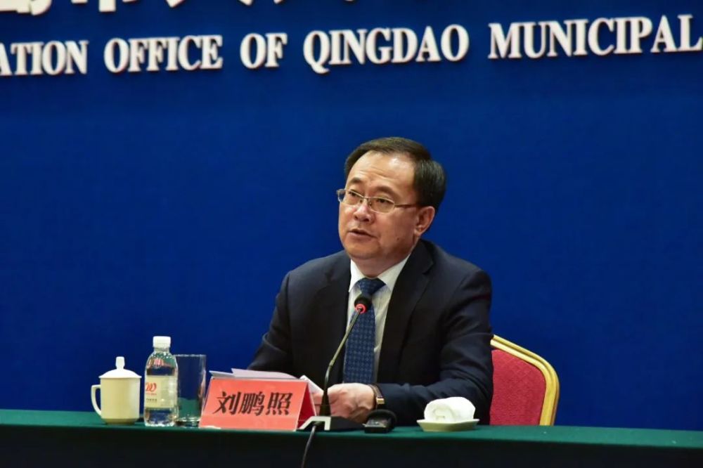 常务副书记,市教育局局长,党组书记刘鹏照出席发布会并回答记者提问