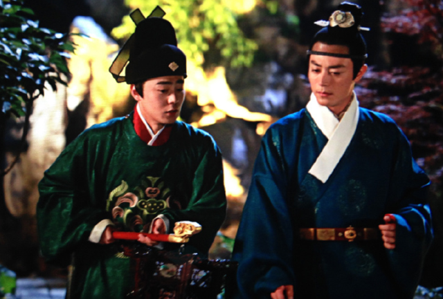 出道十年不火和鹿晗演过择天记他还是流金岁月里的骆佳明